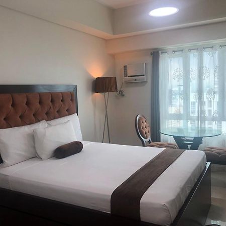 Studio Unit At The Beacon Makati Manila Esterno foto