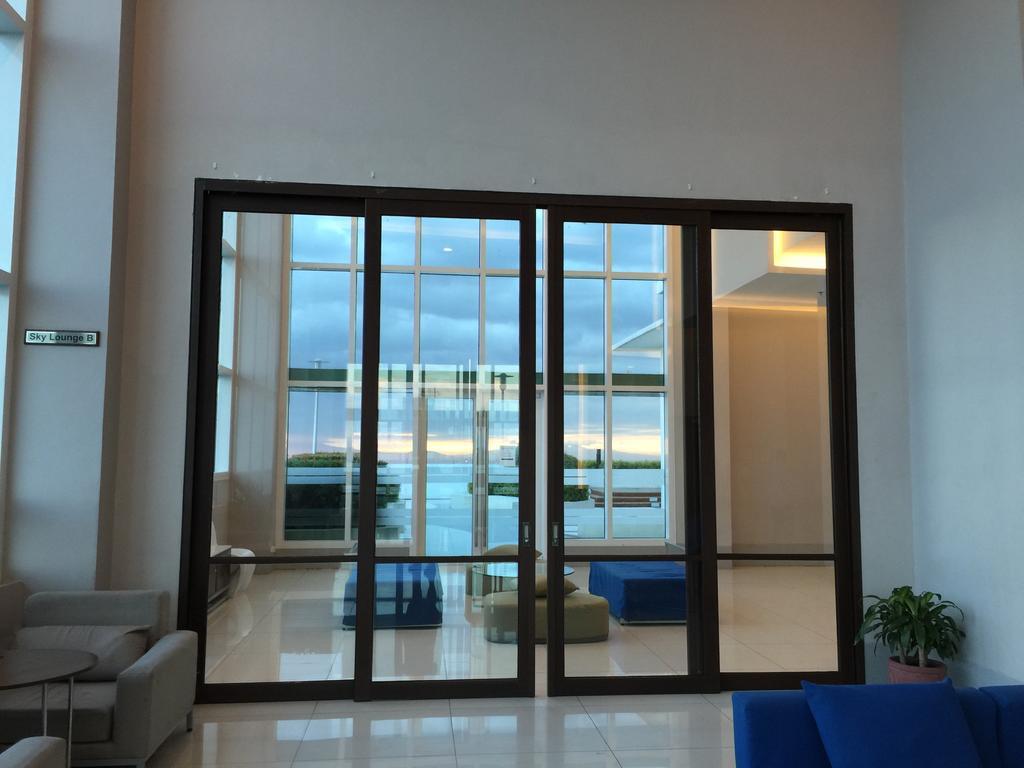 Studio Unit At The Beacon Makati Manila Esterno foto